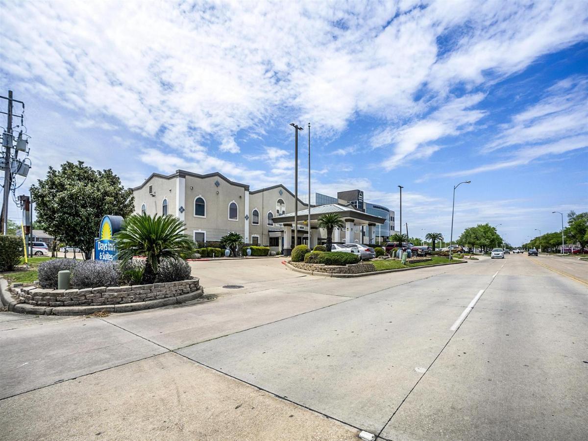 Days Inn & Suites By Wyndham Webster Nasa-Clearlake-Houston Εξωτερικό φωτογραφία