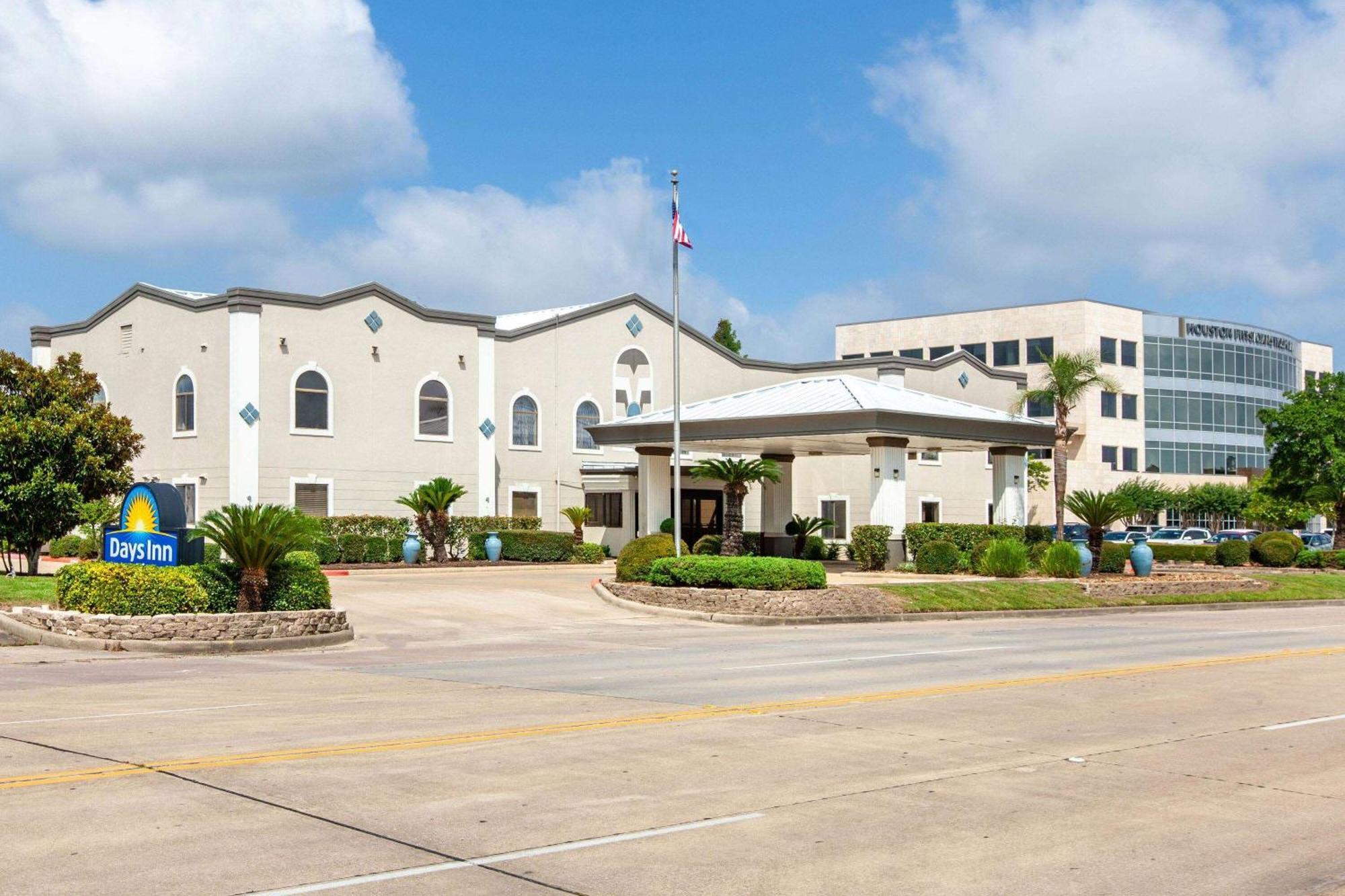 Days Inn & Suites By Wyndham Webster Nasa-Clearlake-Houston Εξωτερικό φωτογραφία